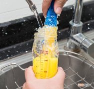 学会这几种方法吸管杯干净又卫生 水杯的吸管怎么清洗