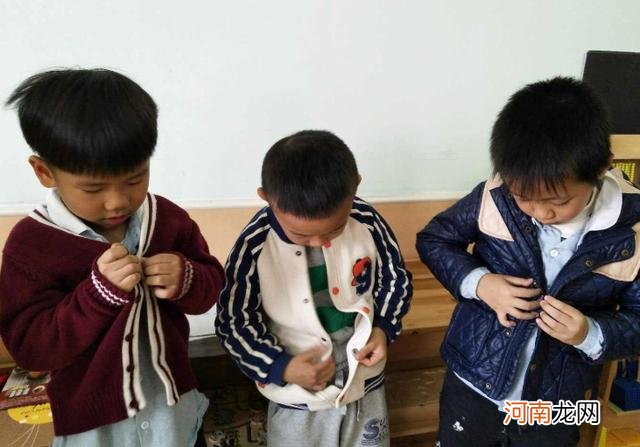 幼儿园毕业后，家长和孩子要做出改变，让“幼升小”更顺利