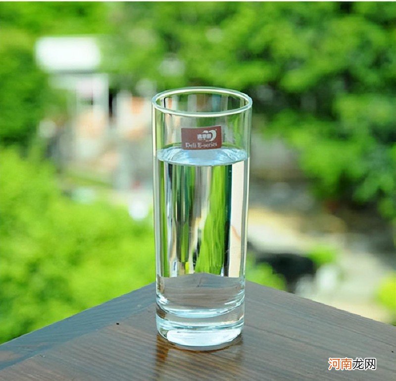 喝水用哪种杯子更好 陶瓷水杯怎么样