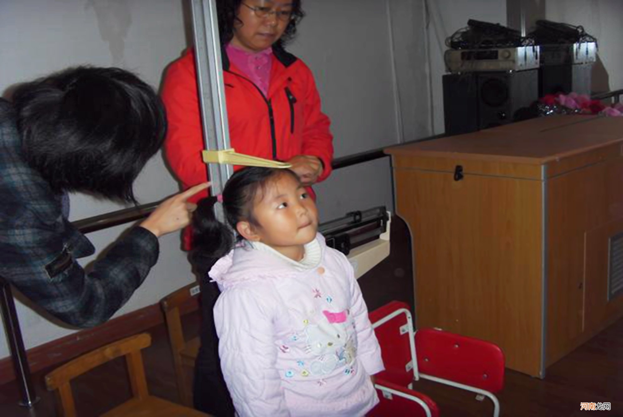 孩子腿部有这种特征，可能是“大长腿”的预兆，娃的身高有望了