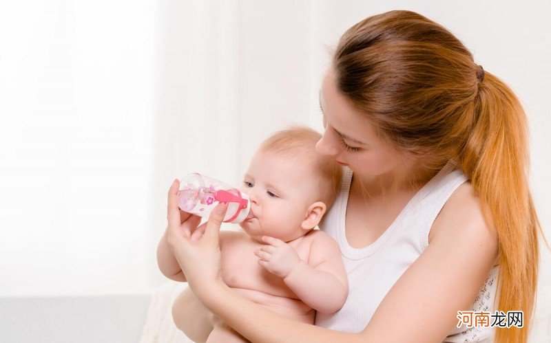 母乳喂养配方奶喂养的便便什么样 奶粉喂养大便稀正常吗