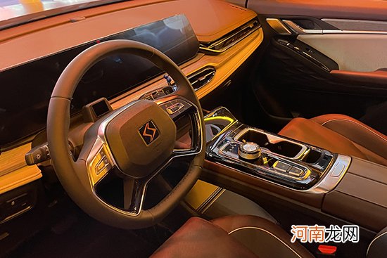 思皓QX追光版车型正式上市 售价13.49万元