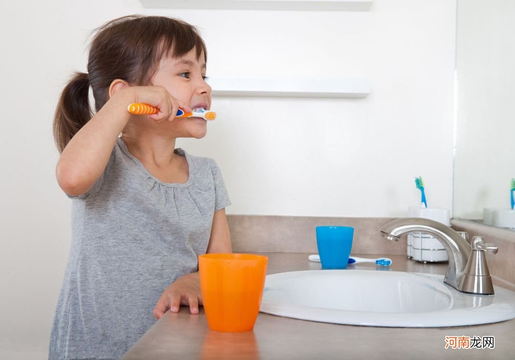 为啥有些孩子耳朵有“小孔”?和命运没关系,医生告诫不能大意