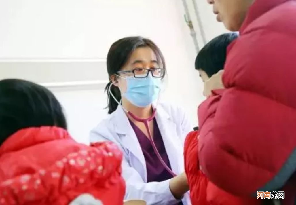 为啥有些孩子耳朵有“小孔”?和命运没关系,医生告诫不能大意