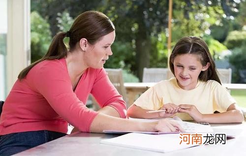 孩子总是“左耳进，右耳出”怎么办？家长教育时要牢记这4点