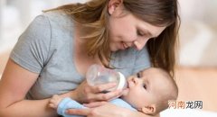 容易造成宝宝打嗝的四种行为 宝宝吃奶粉打嗝是怎么回事