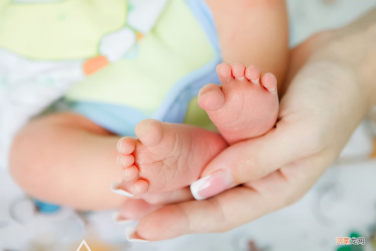宝宝身上有3个部位不能乱摸，对健康和智商发育有影响，别不在意