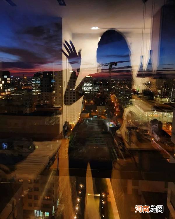 利用影子创意自拍