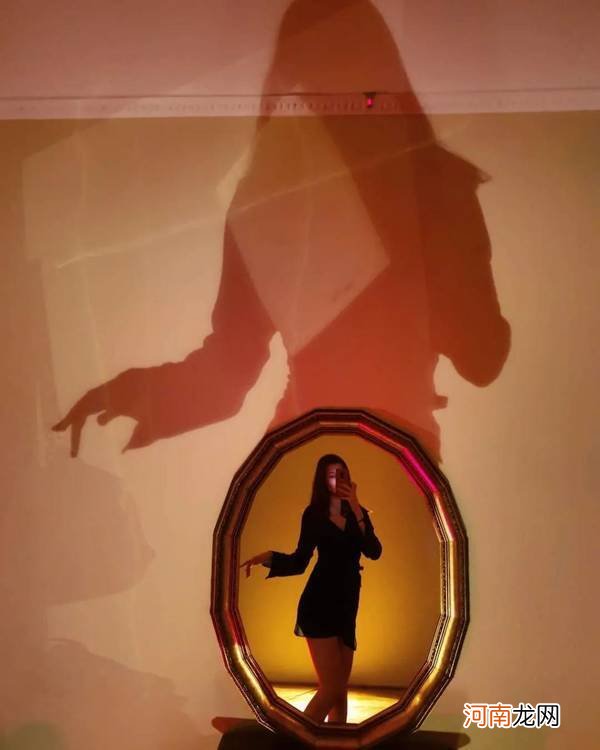 利用影子创意自拍