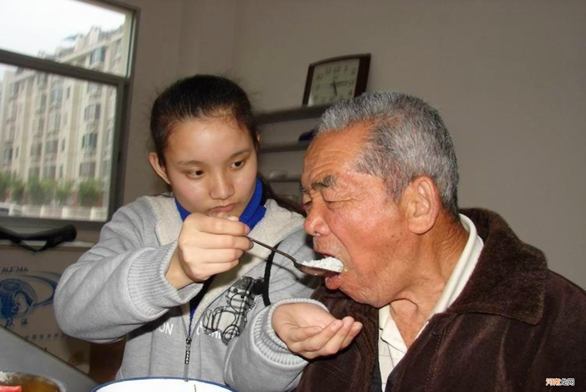 三种“负能量”爸爸害娃不浅，妈妈再优秀，孩子长大多半也没出息