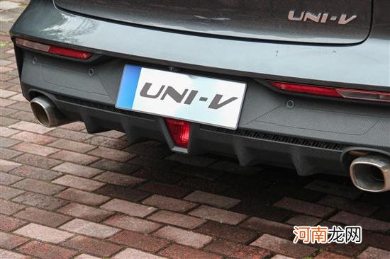 底盘扎实乐趣足 抢先试驾长安UNI-V