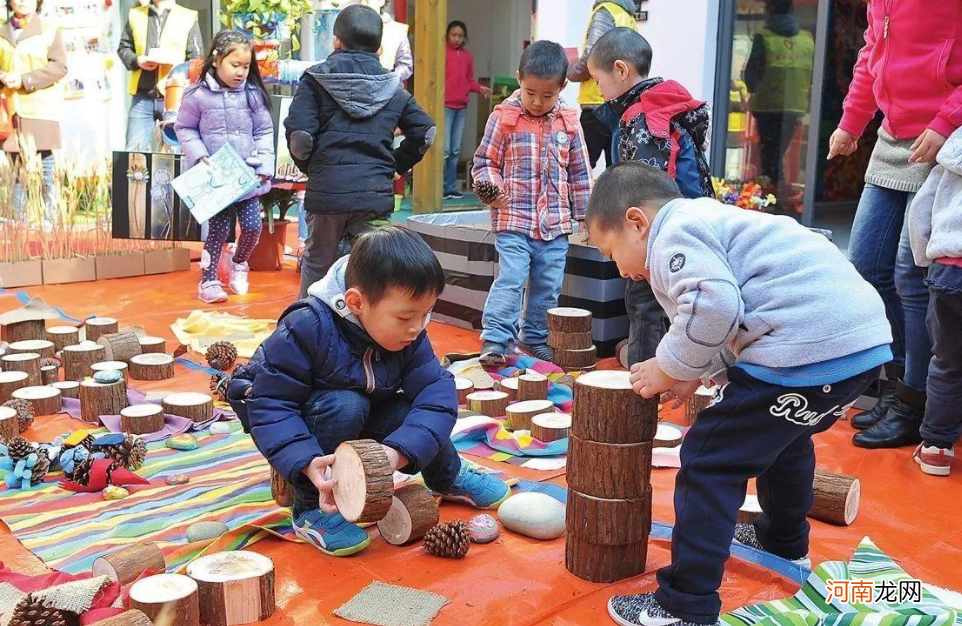 “该不该让孩子3岁上幼儿园”园长坦言：有2种孩子去了也是受罪