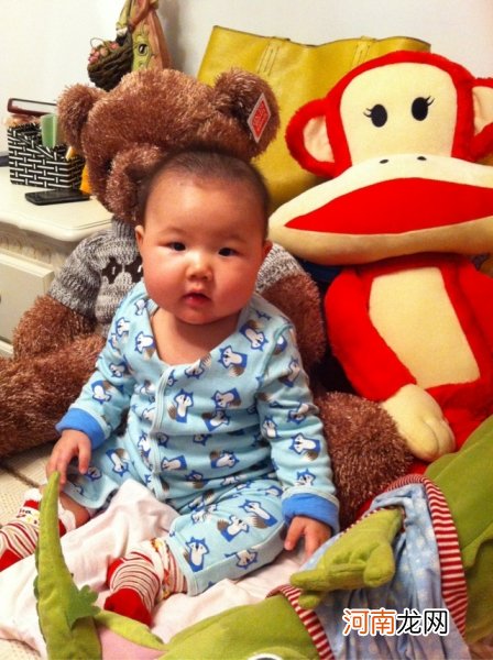 宝宝2岁前的大动作,暗示宝宝发育的秘密,引导不当影响宝宝发育