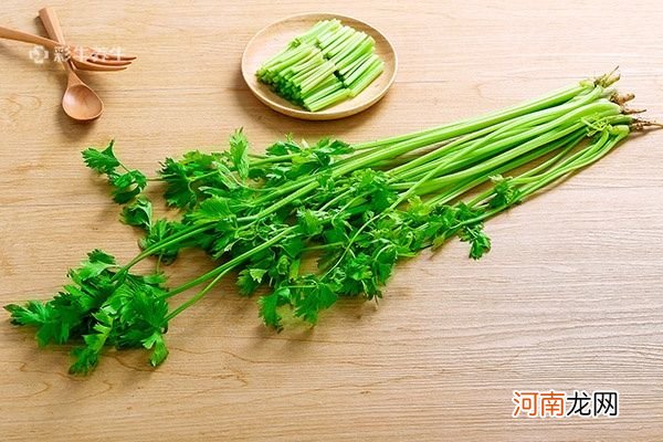 芹菜不能和什么食物一起吃 芹菜与哪些食物相克