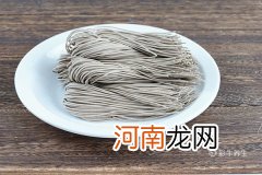 荞麦面不适合什么人吃 荞麦面怎么吃