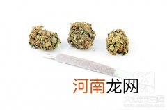 干槐花泡水喝的作用 干槐花泡水喝的作用有降血脂的作用吗?