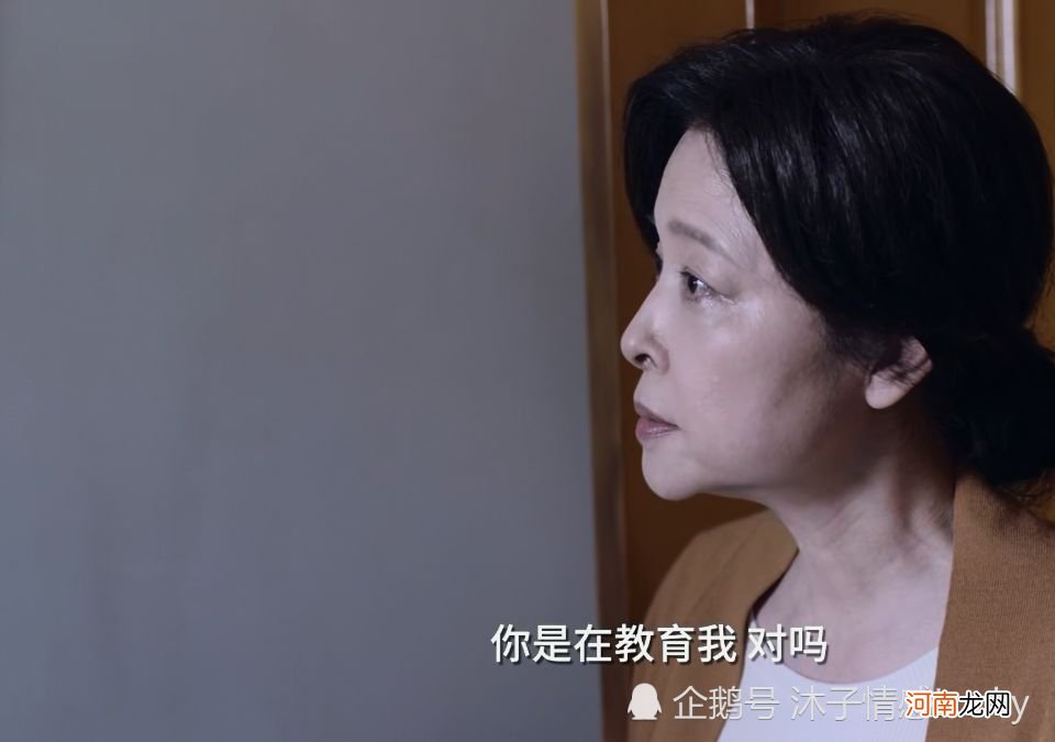 《小舍得》里说话带“刺”的夏母：看她，我找到了中国式家庭关系拧巴的根源