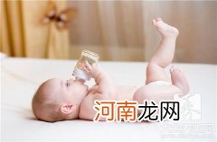 混合喂养的宝宝需要喝水吗 月子里混合喂养的宝宝需要喝水吗