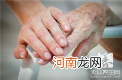 手背青筋如何自动消除 怎么样才能消除手背青筋