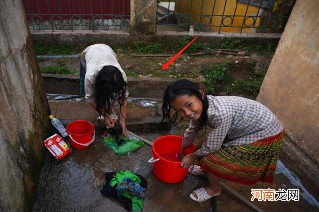 孩子不到12岁，再苦再累都别把孩子送去寄宿制学校，你别拎不清