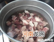 清水煮牛肉放什么调料最好 煮牛肉放什么调料最好