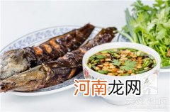 鲶鱼炖什么好吃鲶鱼炖豆腐怎么做 鲶鱼炖豆腐的做法是怎样的