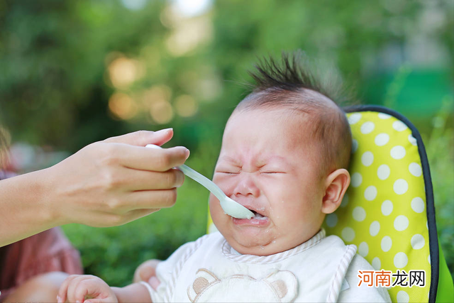 宝宝辅食添加须讲究，别犯和我同样的错误，过早和过晚都不利