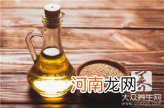 黑芝麻油的营养与功效 黑芝麻油的营养价值以及食用方法