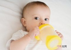 宝宝喝水的学问介绍 吃奶粉的宝宝半夜用不用喂水