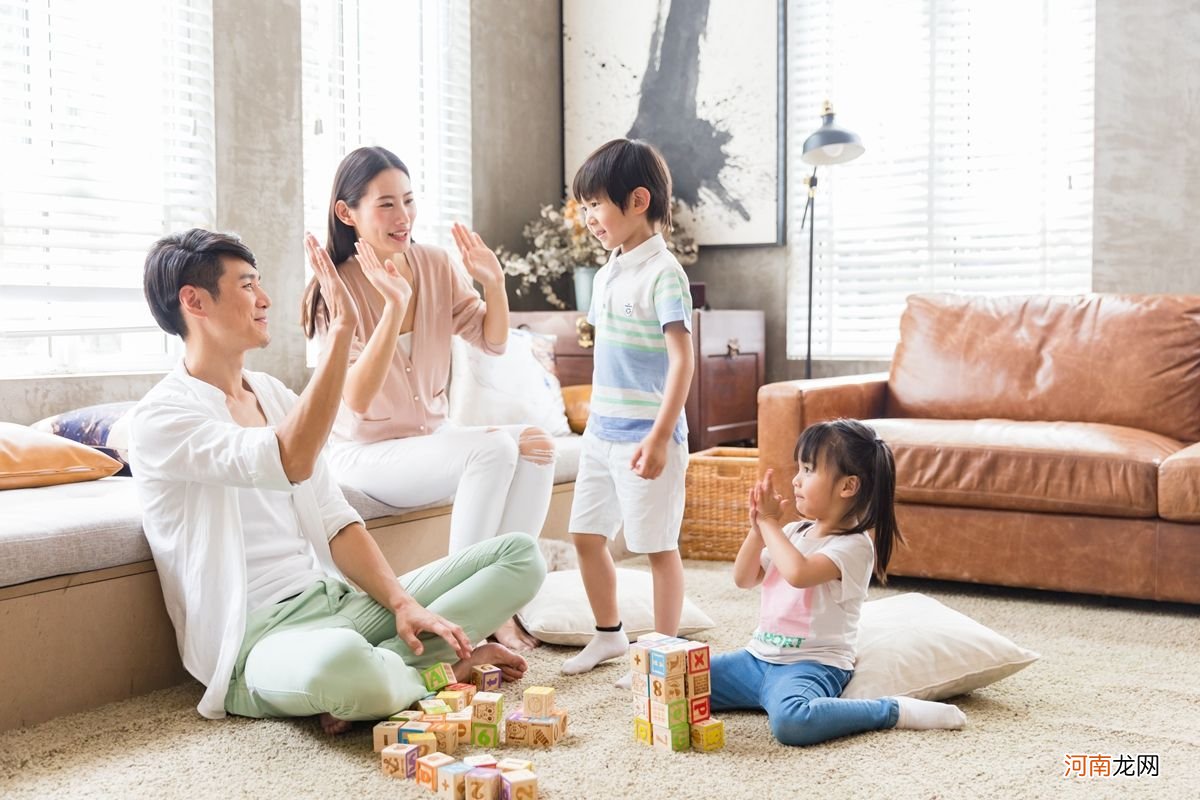 陪伴是父母给孩子最好的礼物：父母缺席的童年是孩子一生的短板