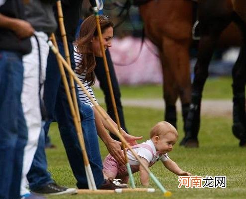 不容易！养育乔治三兄妹，凯特从战战兢兢到游刃有余的妈妈路