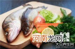 梭子蟹椒盐应该怎么做 椒盐梭子鱼的做法是怎样的？
