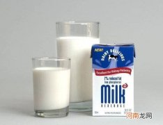 成人冲奶粉一次多少克 为什么每天需要摄入300克奶类食品