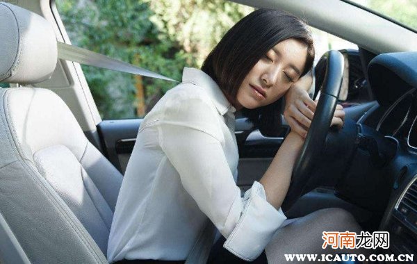关闭车窗可以睡几个小时？车内封闭几小时会窒息