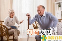 老人关节炎腿疼怎么治疗好 老人关节炎腿疼怎么治