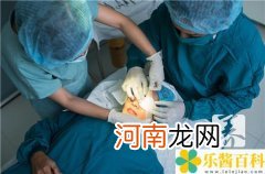 眼睛轻微近视怎么办才能恢复 近视眼球突出怎么恢复