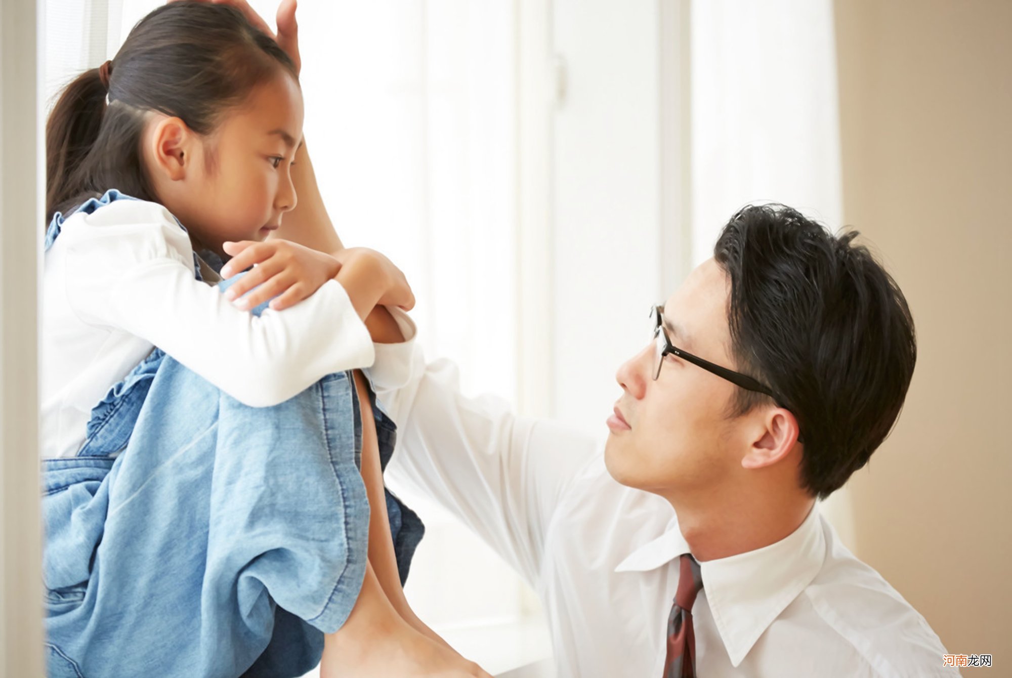 不想孩子受欺负，妈妈要教会孩子立足之道：生而为人，别太善良