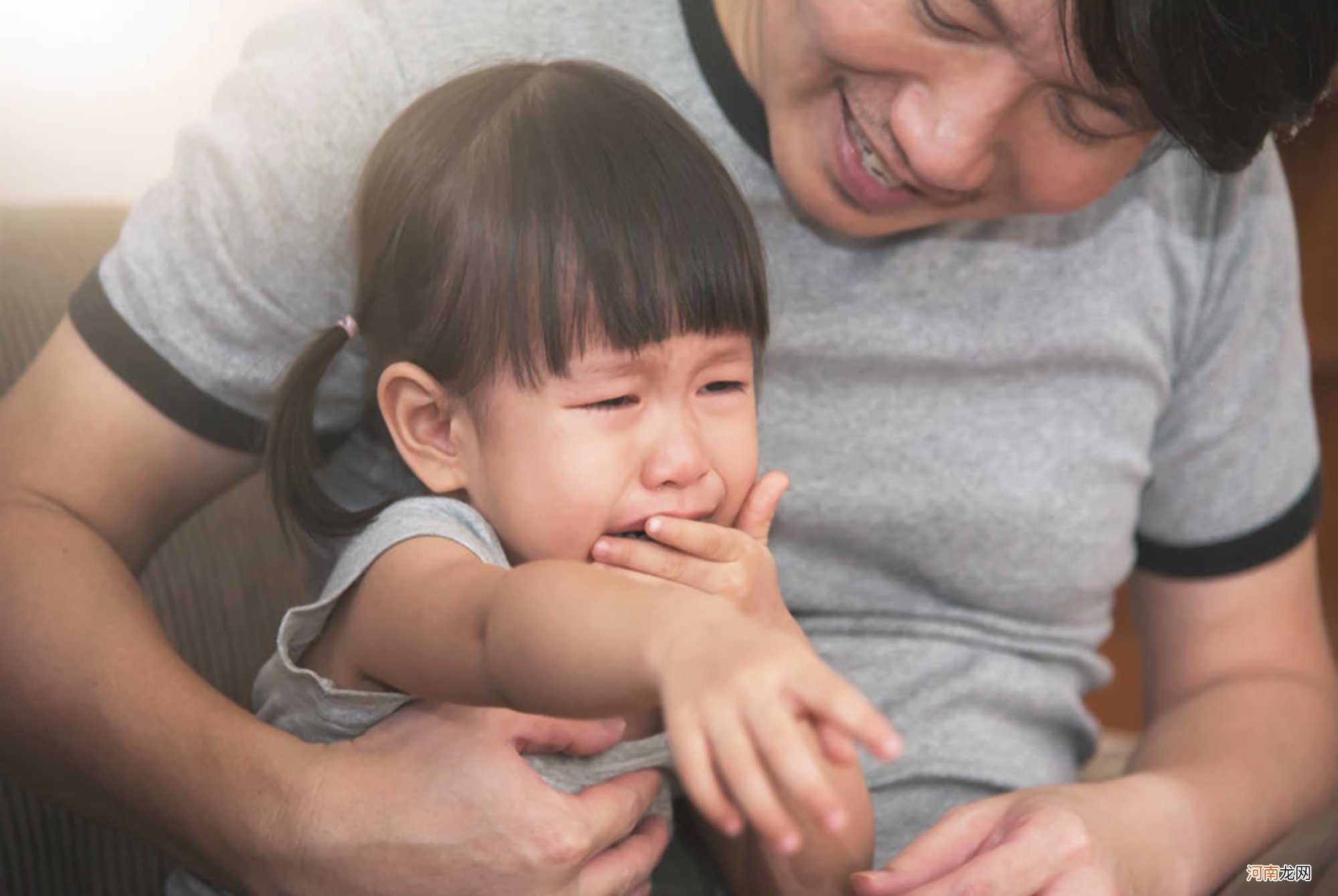 不想孩子受欺负，妈妈要教会孩子立足之道：生而为人，别太善良