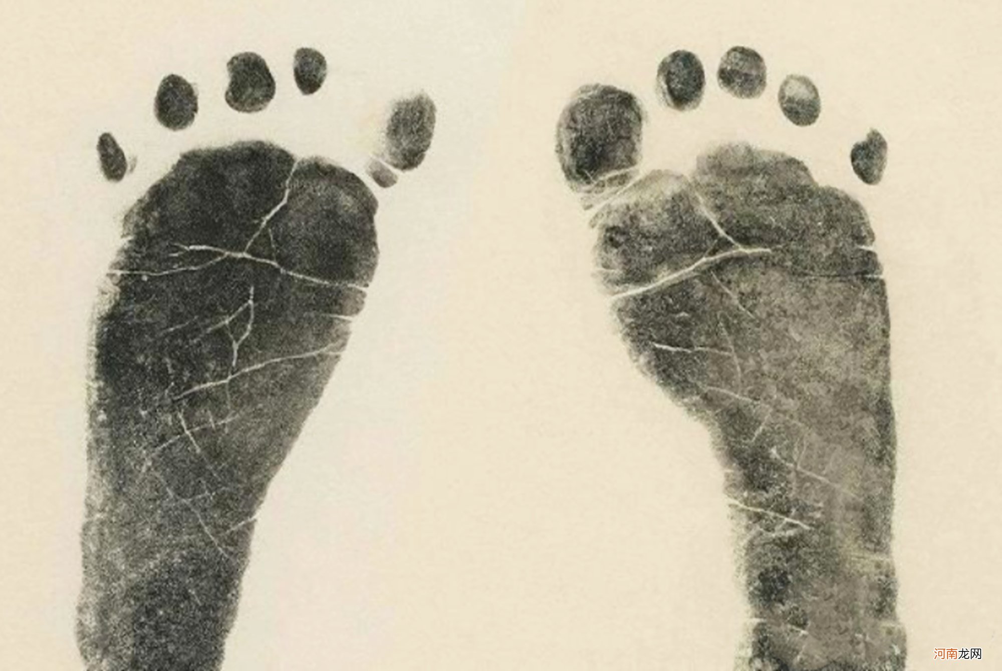 “走过必留痕迹？”新生儿出生后采集的足印，并非只是留纪念
