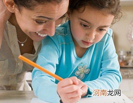 孩子“搞笑试卷”走红，家长忧心：如何让孩子认真学习？