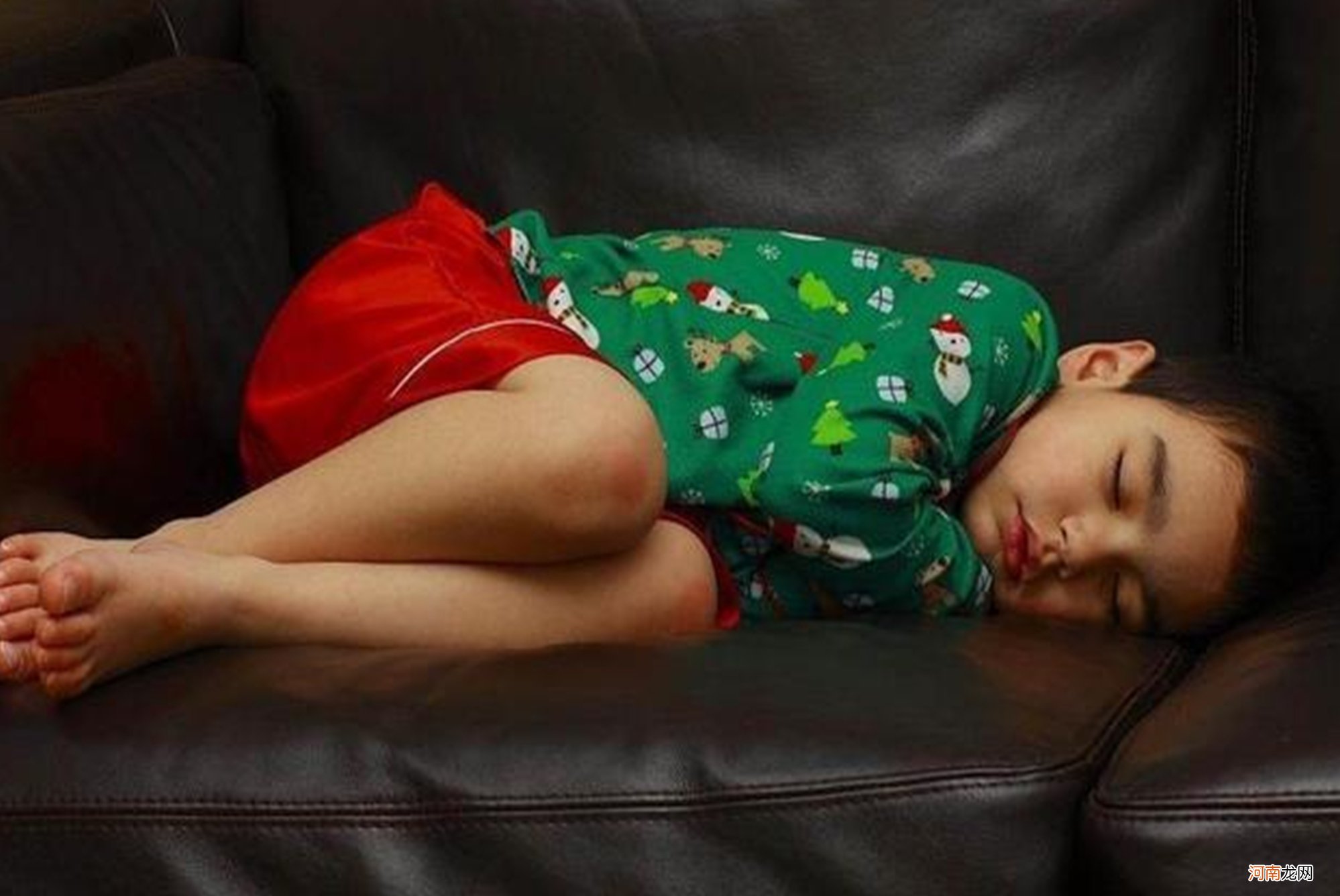 英国研究发现：孩子“睡姿”暴露性格缺陷，父母要适时关注纠正