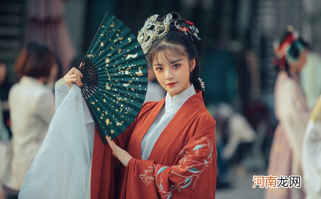 父母不支持我穿汉服，说这是戏子穿的东西，我该如何说服他们？