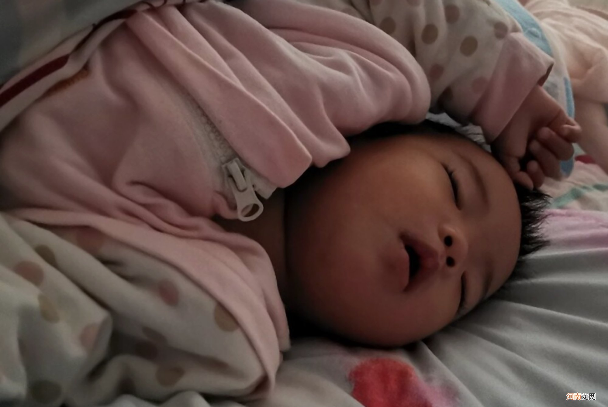 “手帕哄睡法”是催眠吗？好用、好使又高效，妈妈们可以试试