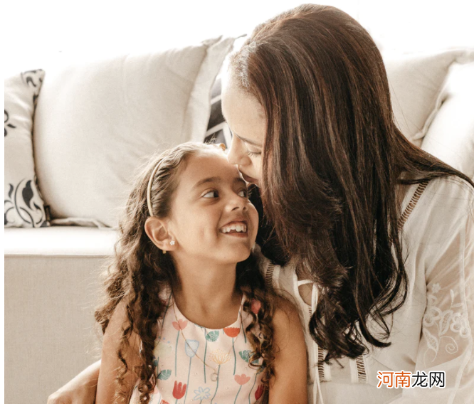 父母常说的“数到3”,正在伤害孩子:心理学家提到一个沟通技巧