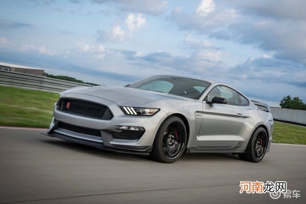 全球汽车色彩流行趋势解读 国人确实爱白车/欧美喜欢银灰色