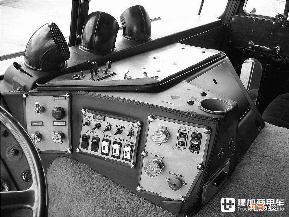 最经典的美国平头卡车，肯沃斯K100卡车历史科普