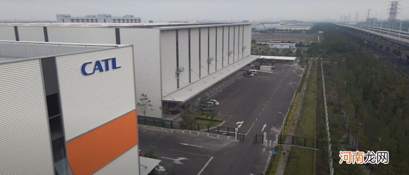与特斯拉达成3年协议 宁德时代上海新电池厂供货