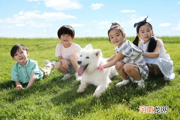 孩子盲目自大不听劝父母该怎么办？懂得聆听的魅力，孩子会更优秀