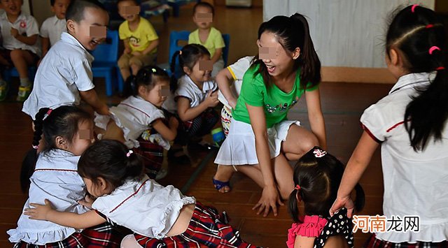 幼师被列入“三不娶”职业？别太传统了，这4大好处摆在面前