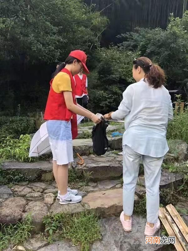 以为社交恐惧离我们很远，其实离我们很近，对其不能忽视